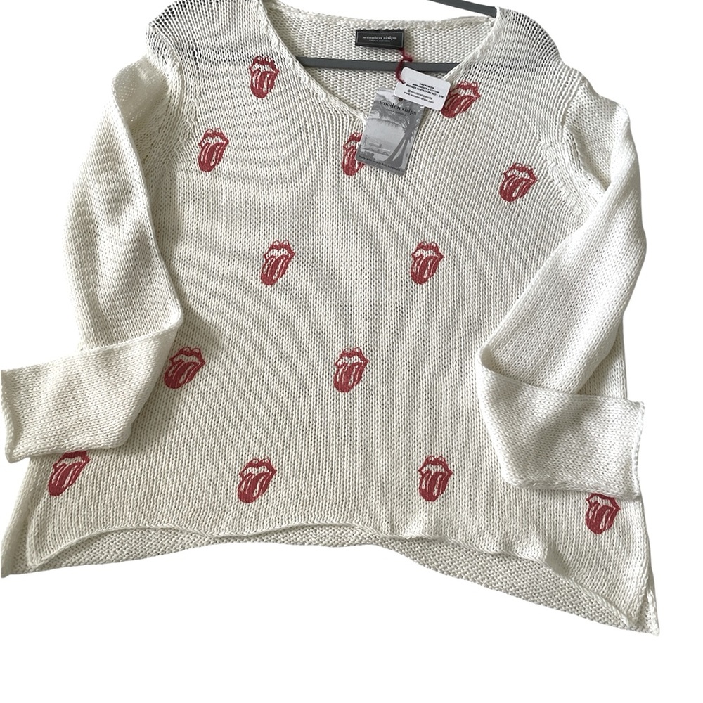 Wooden Ships Mini Jagger V Neck Sweater. Breaker White/Pure Red. Size: S/M.